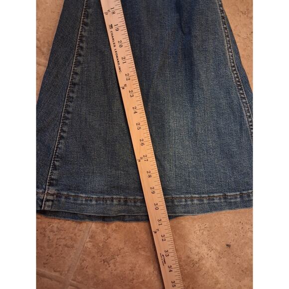 Wrangler Retro High Rise Trumpet Flare Womens Jeans 33x32 Western - Picture 6 of 8